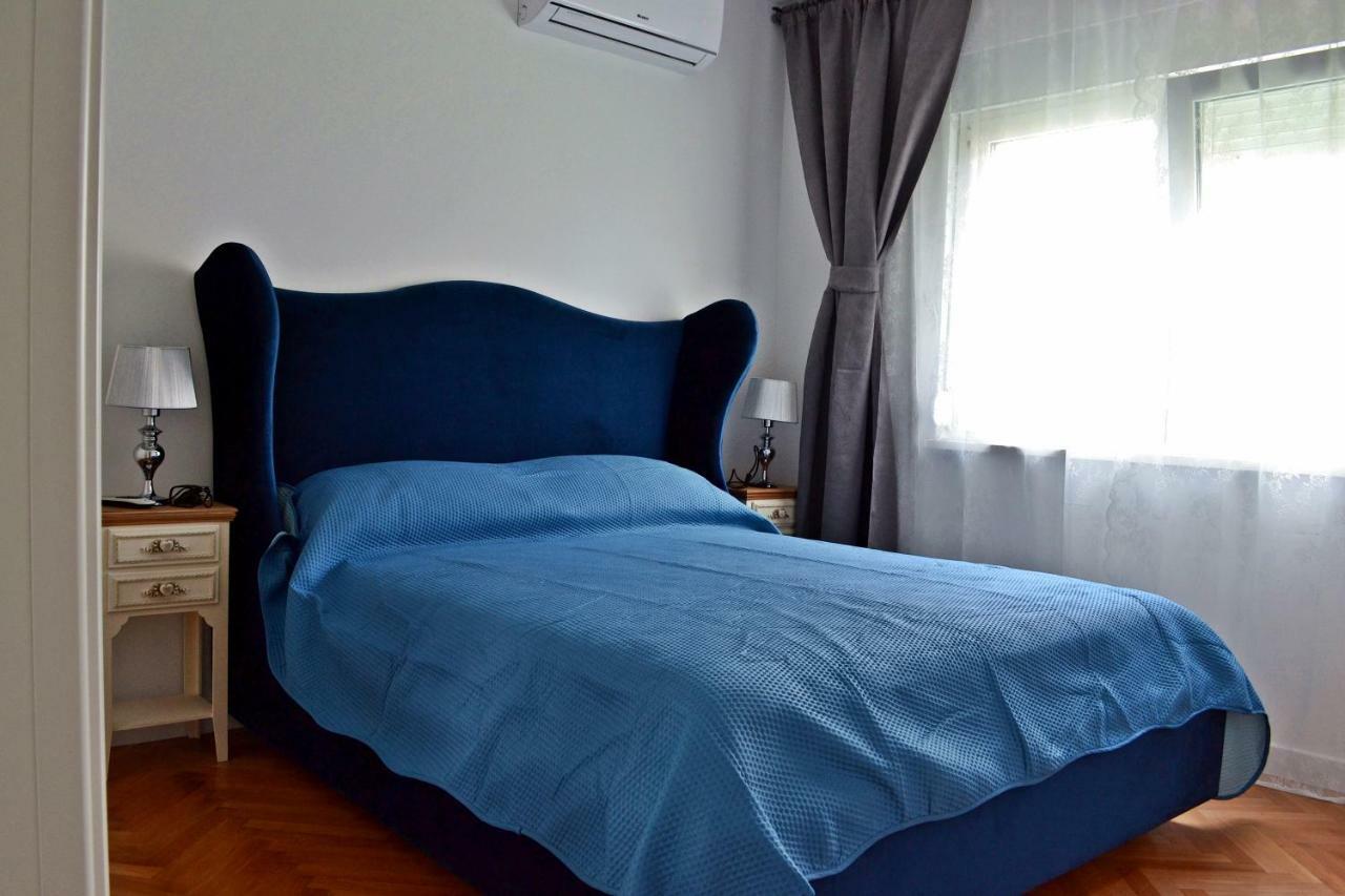 Apartment Anna Split With Parking المظهر الخارجي الصورة